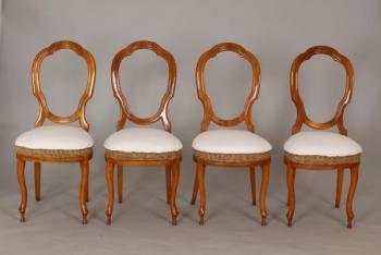 Vier Stühle - 1850